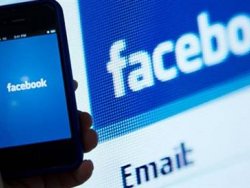 Facebook Android'in ana ekranı olacak