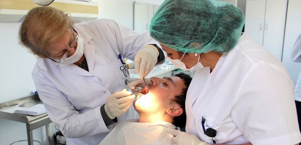 Diş hekimlerinden ağız kanseri uyarısı