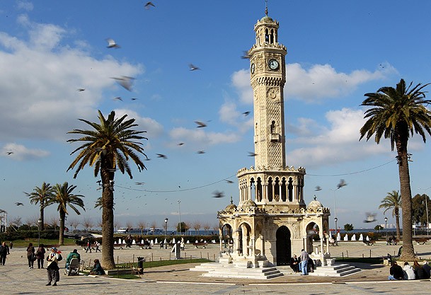 Krizdeki Yunan yatırımcı gözünü İzmir'e dikti