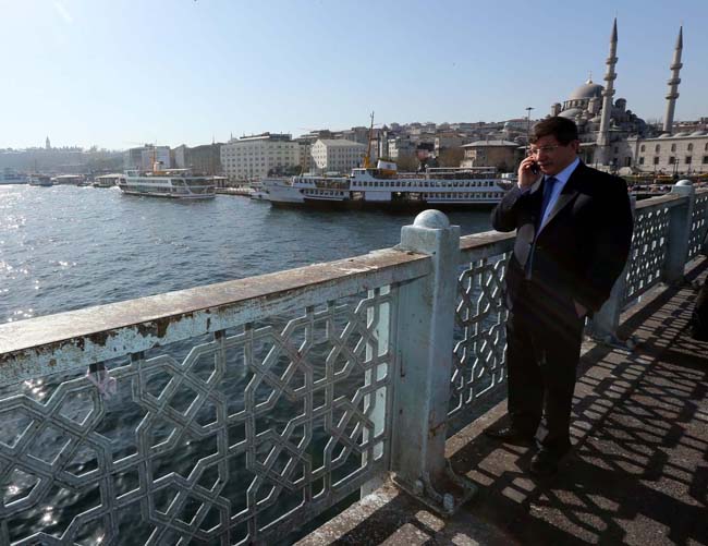 Halkın bakanı Ahmet Davutoğlu