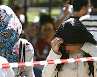 Peruk taktığı için sınavı geçersiz sayıldı