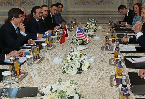 Davutoğlu Kerry görüşmesi