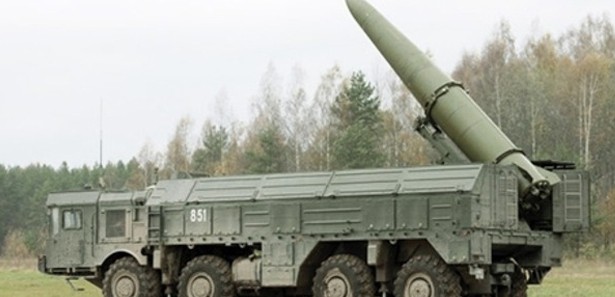 Esed, Şam'ı balistik füzelerle vuruyor!