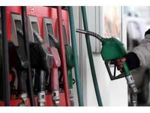 Benzin ve Motorinde 10 kuruşluk indirim