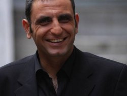 Memati Kurtlar Vadisi'ne rakip oluyor