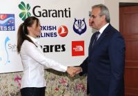 Van Gölü'nde rekor denemesi yapacak