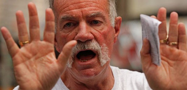 Kur'an düşmanından yeni tahrik hazırlığı