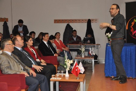 “Farklılaşmaya İlk Adım” seminerleri başladı
