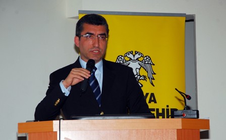 Yeşilay Başkanı Karaman, modern bağımlılıkları anlattı