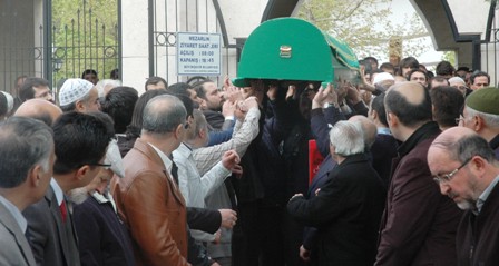 Fevzi Günüç’ü öğrencileri omuzladı