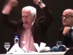 Protestolar Yücel Sayman'ı çıldırttı