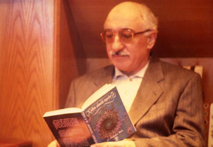 Gülen'den kitap okuma taktikleri