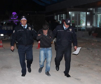Muz hırzısı suçüstü yakalandı