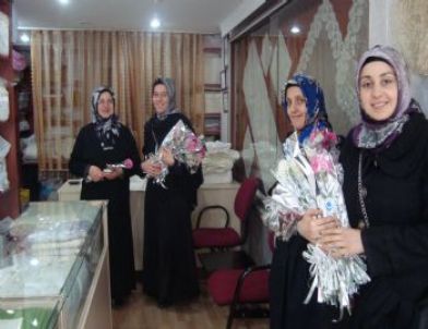 AGD'li hanımlar anneleri unutmadı