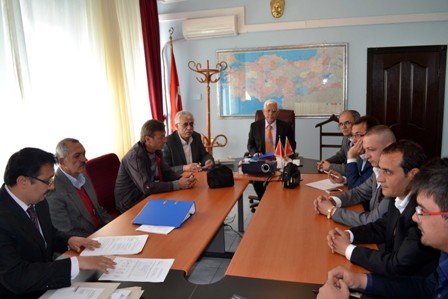 Ereğli’de köy yolları kilitli parke taşlarıyla döşenecek