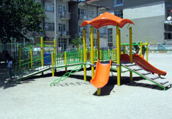 Parklar şenlendi