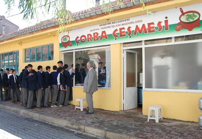 'Çorba Çeşmesi' durmadan akıyor