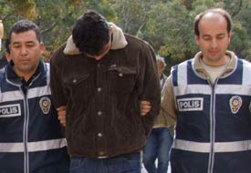Yardım kutusunu çalanlar tutuklandı