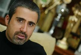 Emrah Facebook'a ortak oldu