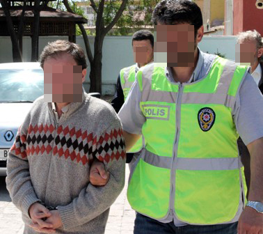 Savcı kılığındaki seri taksici dolandırıcısı yakalandı