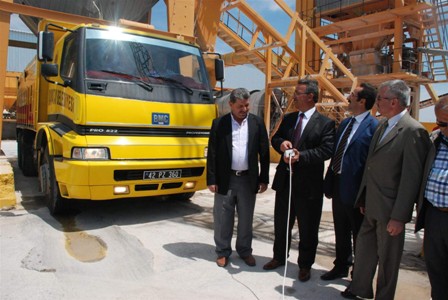 Karatay Belediyesi 2013 asfalt sezonunu açtı