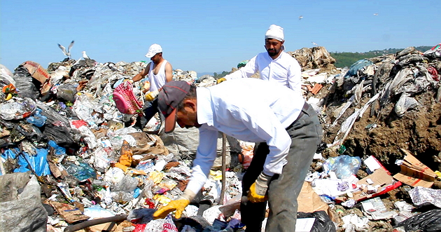Bayram Gelmiş Neyime….