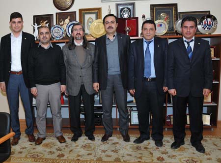 Bilişimcilerden Öztürk'e ziyaret