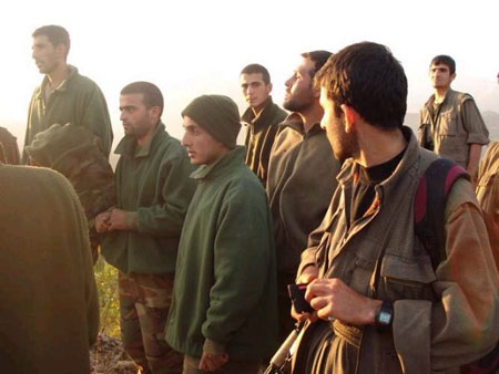 Kaçırılan 8 asker serbest iddiası