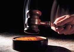 Eşinin başını kesti, iyi hal indirimi aldı