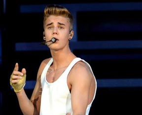 Justin Bieber İstanbul'da para saçtı