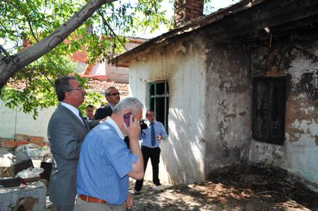 Evi yanan aileye Karatay Belediyesi’nden yardım