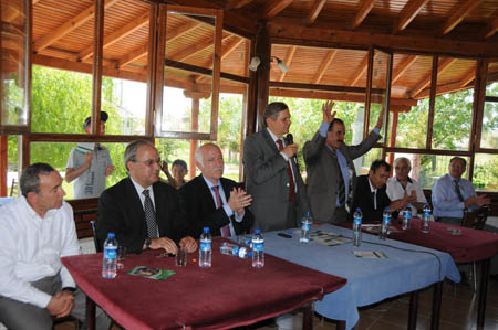 Fabrika çiftçiden değil, çiftçi fabrikadan kazanacak