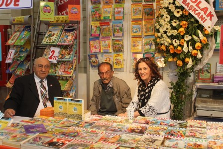 Zeki Oğuz'un kaleminden İzmir Kitap Fuarı