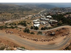 Golan Tepeleri'nde 4 BM personeli alıkonuldu