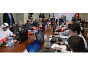 Arap Gazeteciler AA Editör Masası'nda