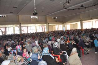 Salon doldu taştı!