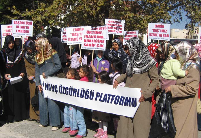 Özgürlük için Safahat okuyacaklar