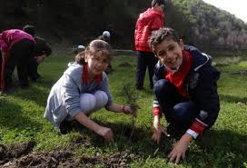 Onlar Doğayı, Fidan Dikerek Öğreniyor