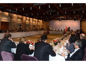 Erdoğan Akil İnsanlar  İle Buluştu