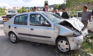 Beyşehir'de trafik kazası: 5 yaralı