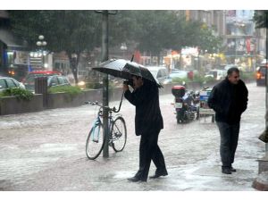 Meteorolojiden kuvvetli yağış uyarısı