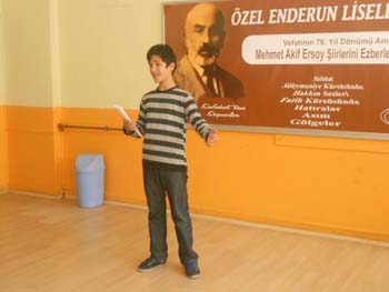Mehmet Akif’in şiirlerini okudular