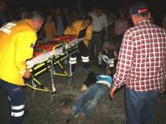 Amca Çocukları Sürücüler Ağır Yaralandı