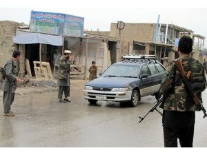 4 Türk Daha Serbest 