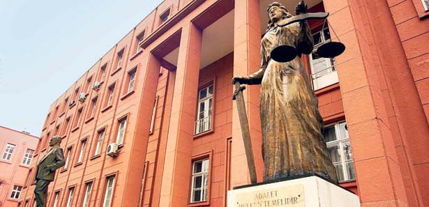 Rockçı imam, tehdit edildiği gerekçesiyle suç duyurusunda bulundu