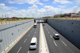 Borsa köprülü kavşağı trafiğe açıldı