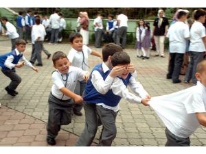 İlk Ve Ortaokullar Da 20 Mayıs'ta Tatil