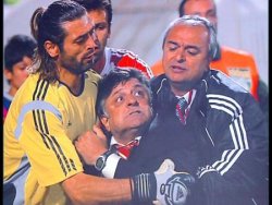 Beyaz Show'da Yılmaz Vural rüzgarı esti TIKLA İZLE