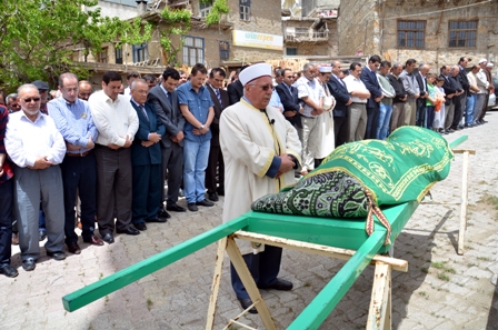 Davutoğlu'nun Dayısı Yusuf Türkalp'in Cenazesi, toprağa verildi