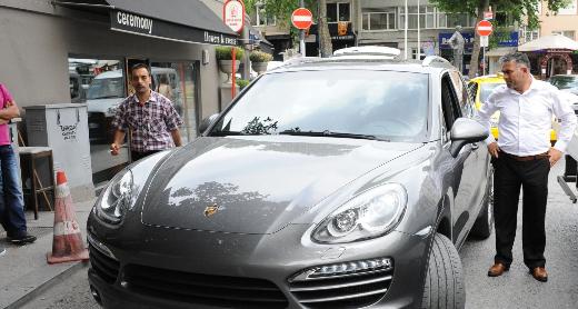 Yasemin Ergene'ye doğum hediyesi